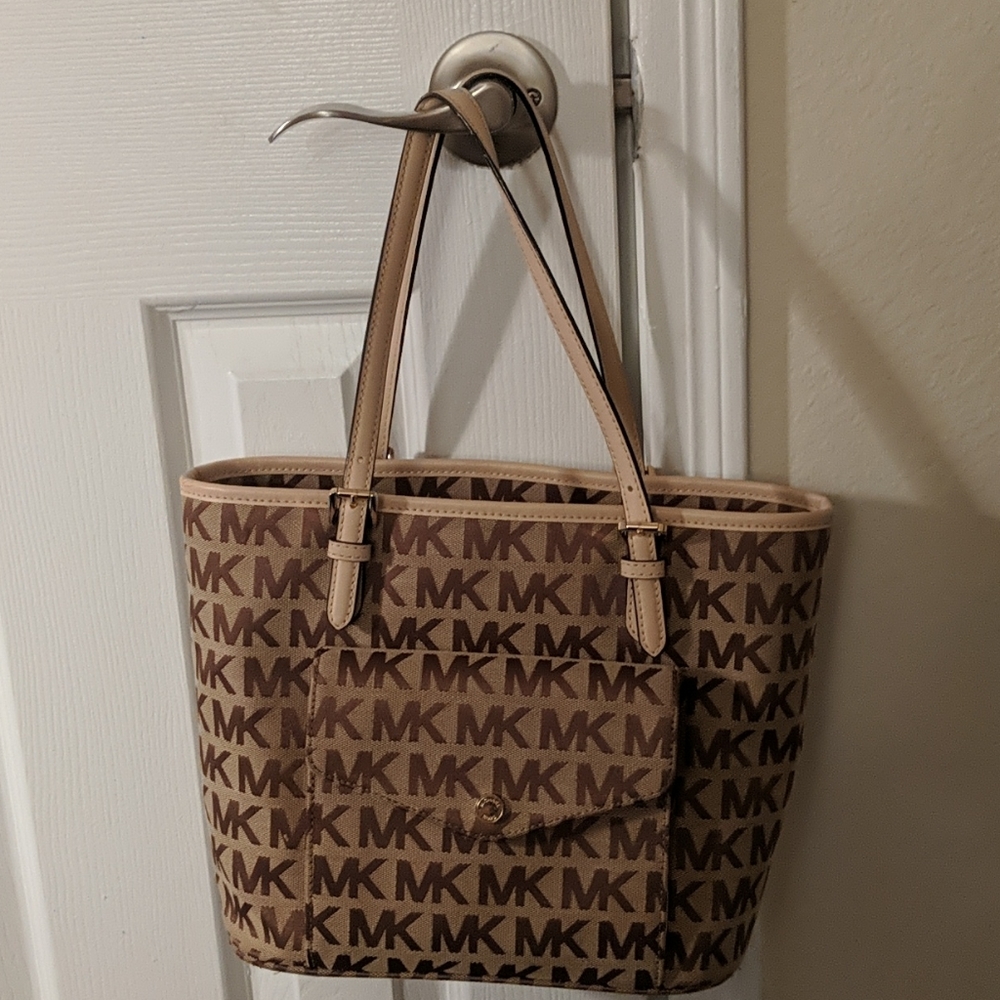 MICHAEL Michael Kors Shoulder Bag